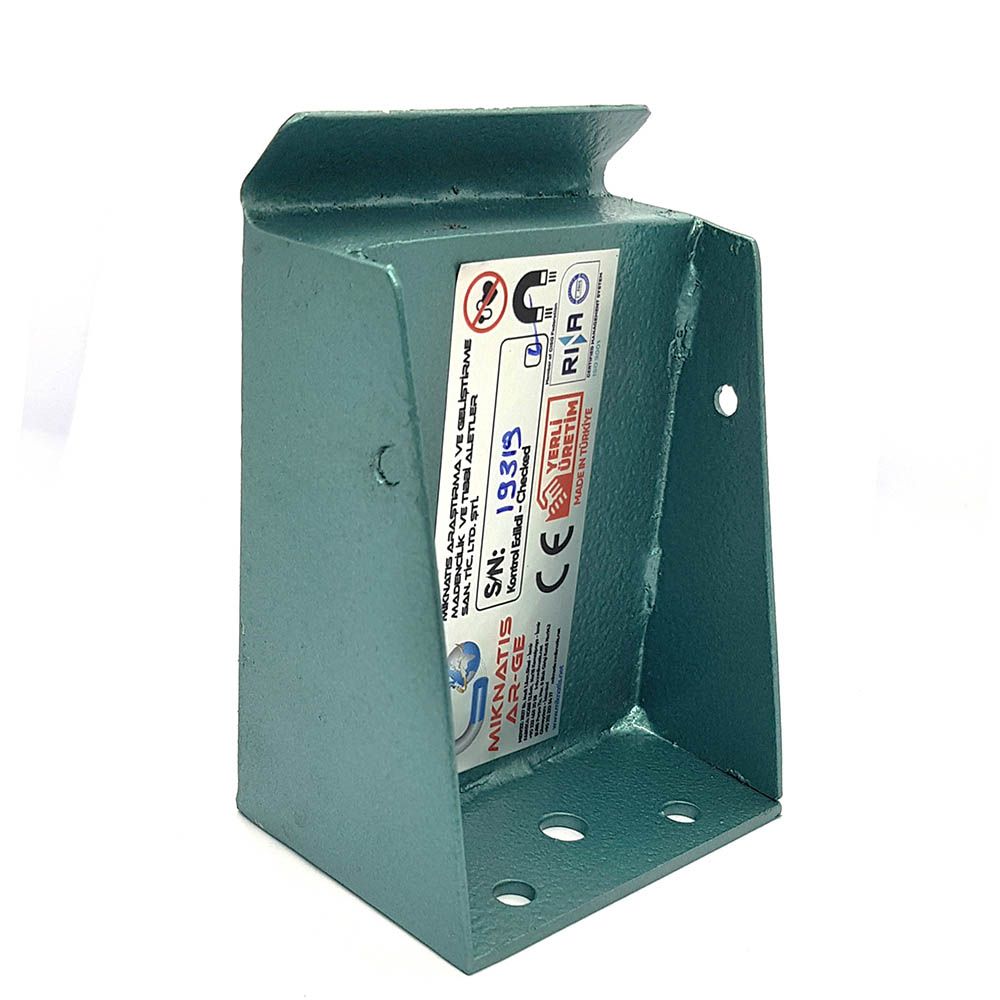 Magnetic Plates - Strategic placement in chutes and pipelines for comprehensive protection.