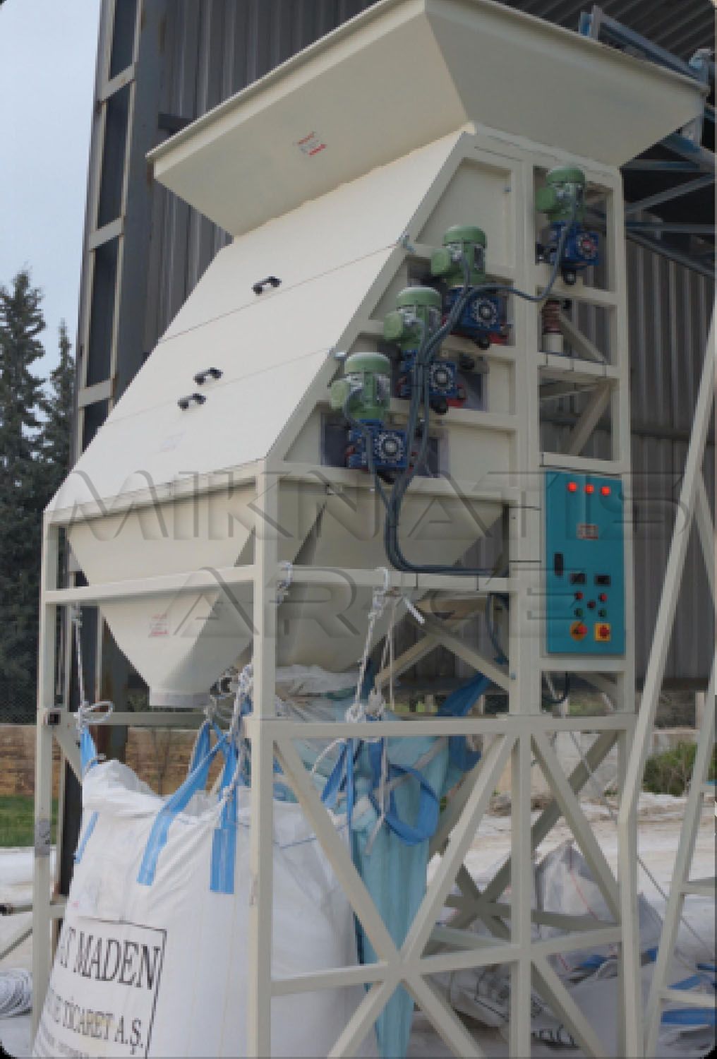 High Field Intensity Roll Magnetic Separator - Rare Earth Roll Detail